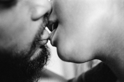 Pablo Bartholomew – Outside In - Pablo and Pooh, Bombay, 1976. Gelatin silver print, edition of 10 (+3 AP), 16 x 24 in.